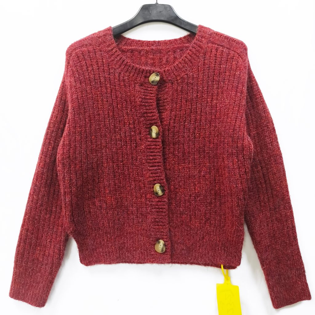 Women's single row knitted cardigan sweater customization