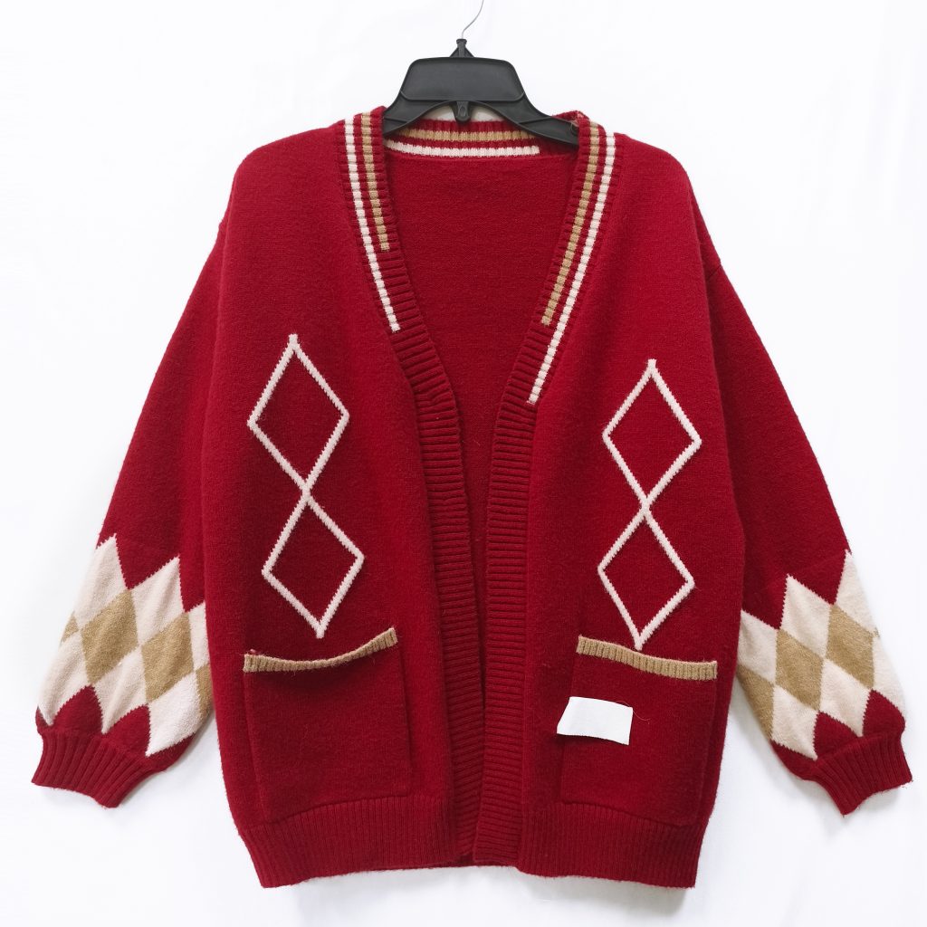 Women's thick knit cardigan