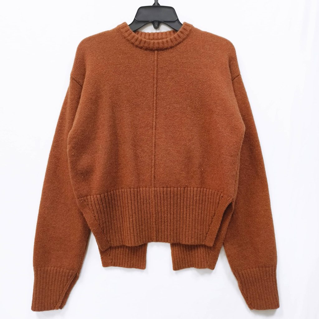 Women's round neck knitted pullover